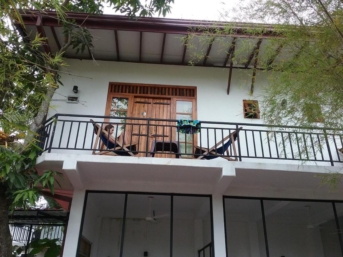Golden Lodge Tangalle Esterno foto